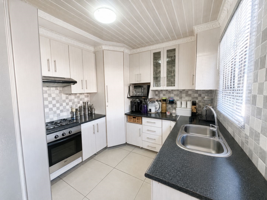 3 Bedroom Property for Sale in Tlhabane West North West